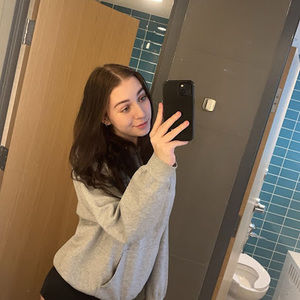 Meet your Posher, Emma